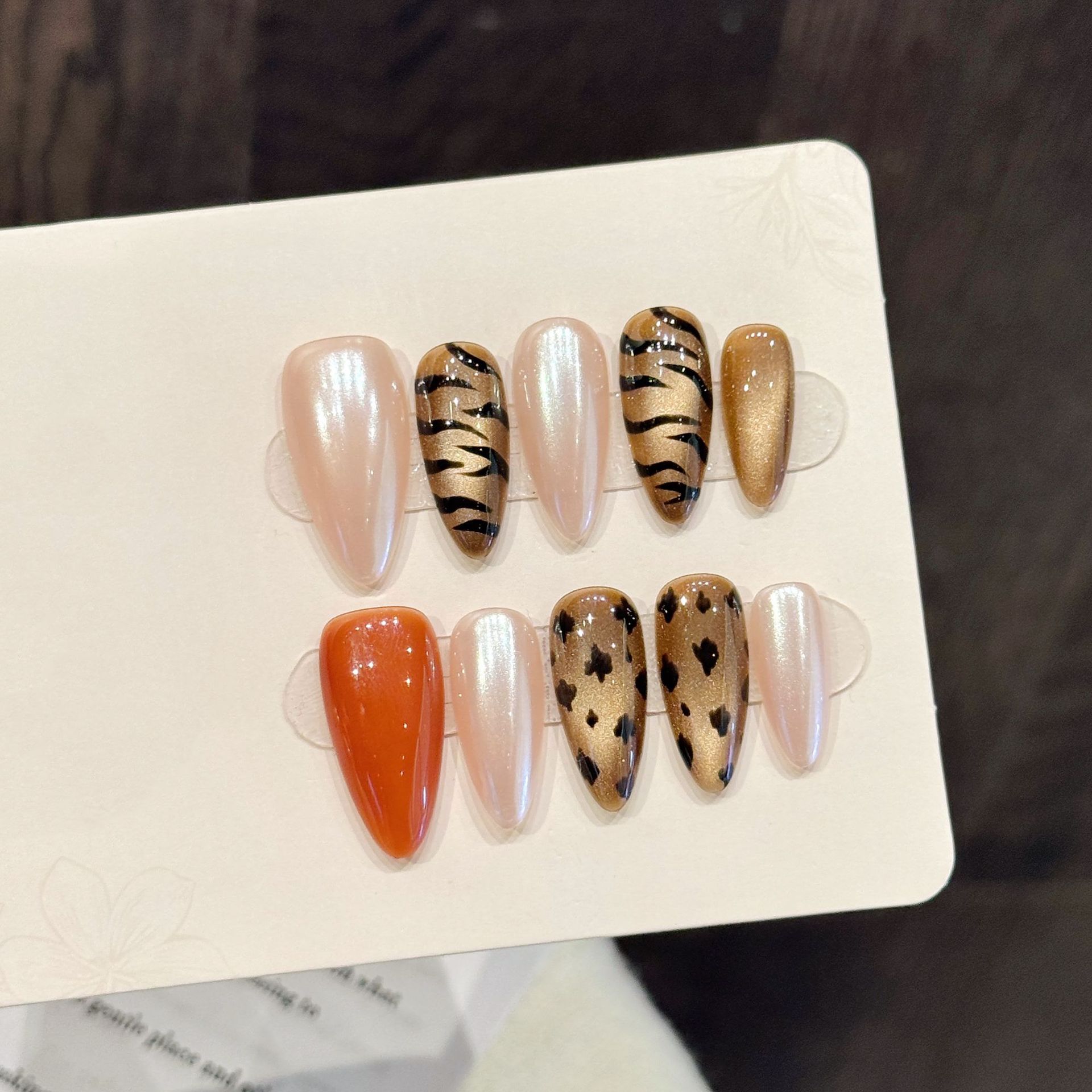 Nail Art Zebra Design - 10 Adet El Yapımı Badem Şeklinde