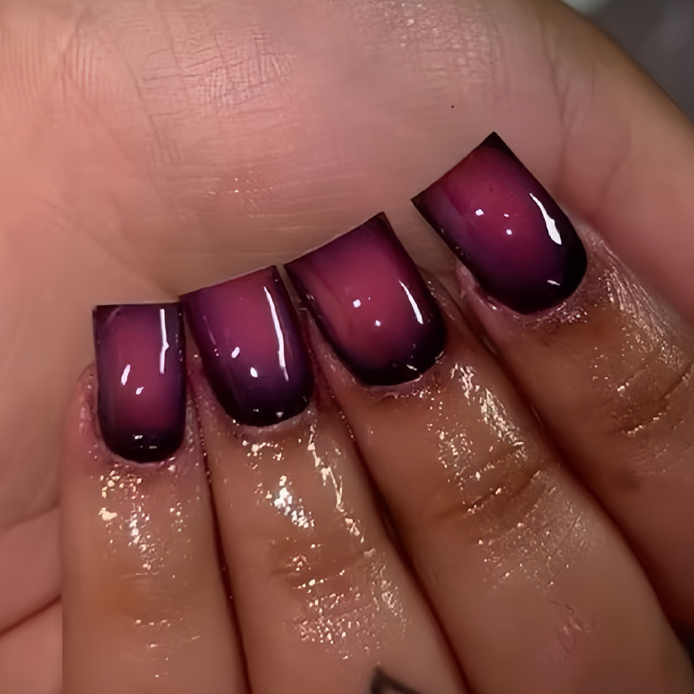 Nail Art Red - Kadınlar için kısa kare takma tırnaklar,