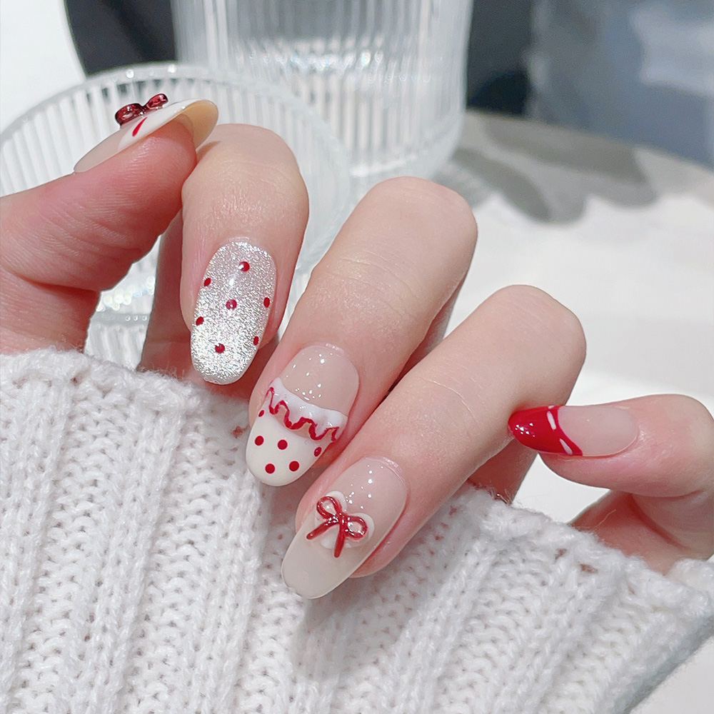 10 adet Kısa Oval El Yapımı Ta - Nail Art Red incelemesi ve fiyatı