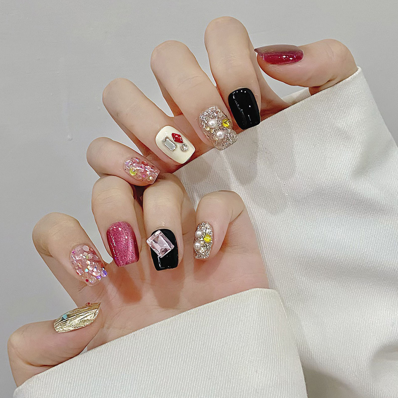 El yapımı çivi üzerinde basın  - Nail Art Pink Cat Eye incelemesi ve fiyatı